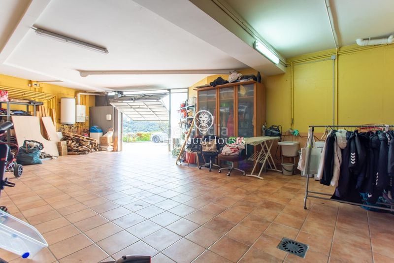 Foto 5254f9c5-6f2d-48b5-bc22-a9d58abe5978. Semi detached house with heating parking pool in Vallromanes