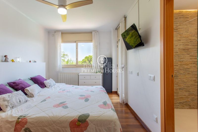 Foto 764fdba1-d54d-40a2-983f-079f7e41c3da. Semi detached house with heating parking pool in Vallromanes