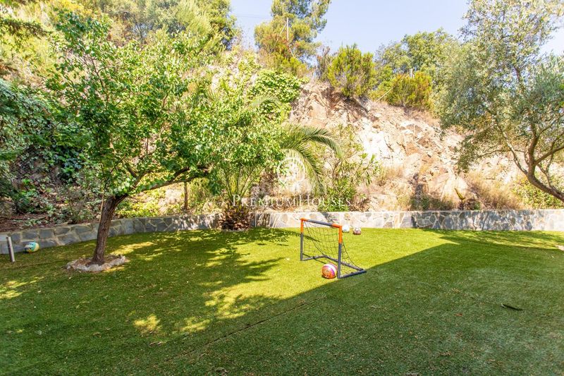 Foto c30eb452-b4d8-4926-ac75-2822b6858197. Semi detached house with heating parking pool in Vallromanes