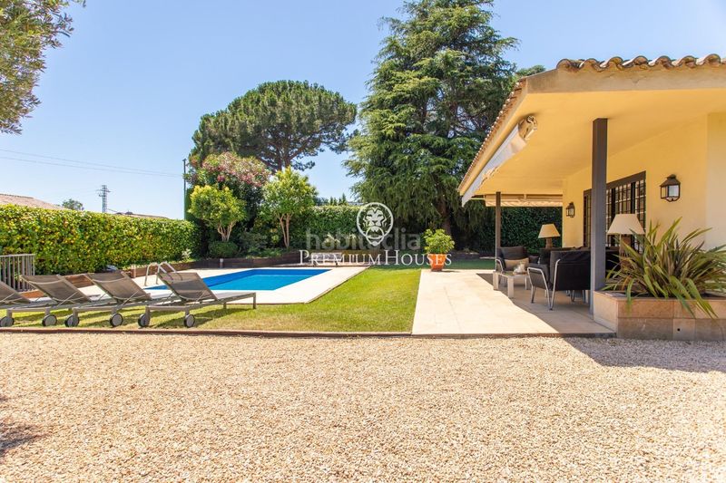 Foto da335b3b-2d0e-4bdf-bd80-ed04322613c4. Casa amb calefacció aparcament piscina a Cabrils