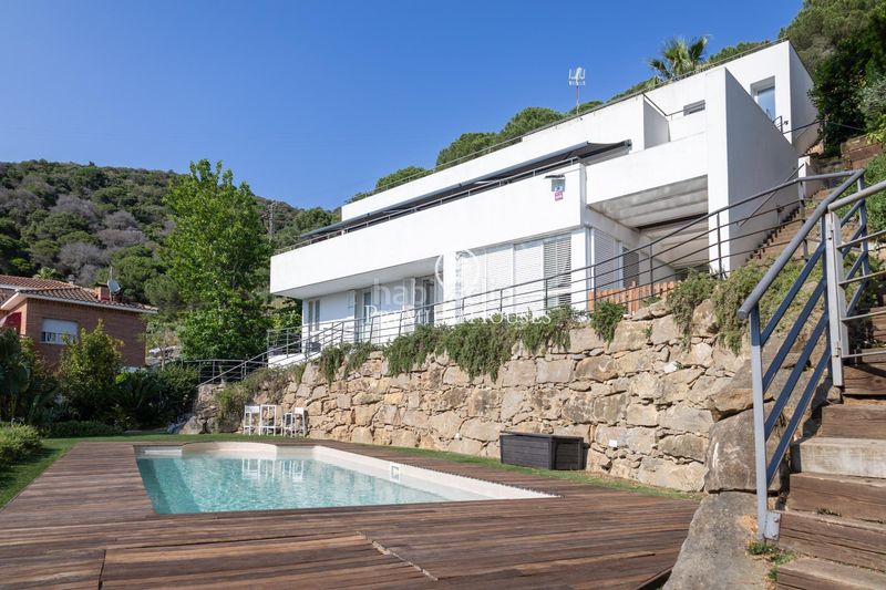 Foto 1c7d53dd-1c65-4673-b50a-8469ce881181. Casa amb calefacció aparcament piscina a Cabrils