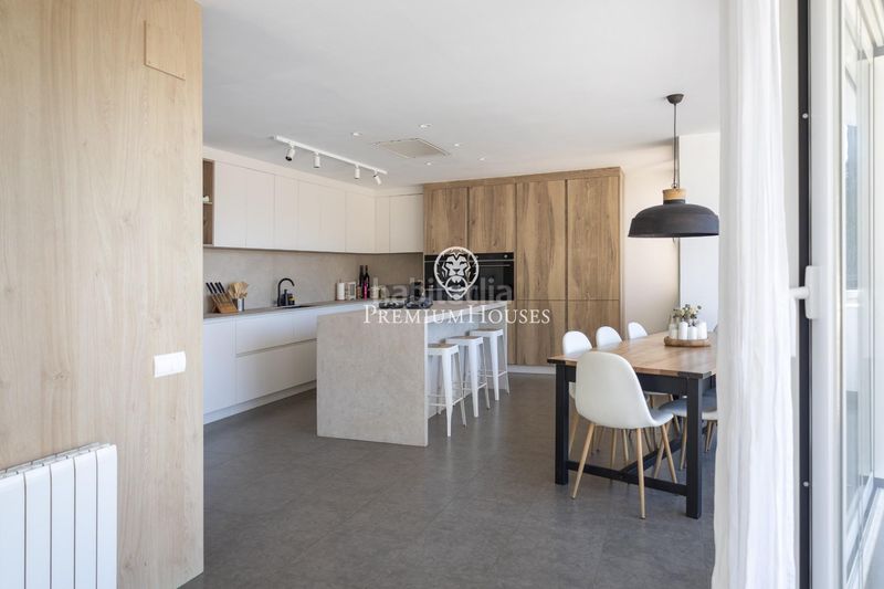 Foto ca7d151f-e83d-4a82-9c41-f74f3cbeba96. Casa amb calefacció aparcament piscina a Cabrils