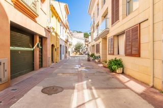Dúplex en Centre. Casa y planta baja en venta en el  centro de sant andreu de llav