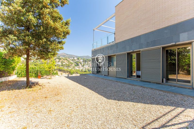 Foto a8cecca8-5db9-43ce-bbd1-92e8545b79e6. Casa amb calefacció aparcament piscina a Alella