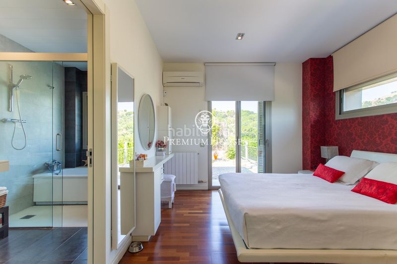 Foto c3f2783d-90ba-4918-9102-9fc46bdab298. Casa amb calefacció aparcament piscina a Alella