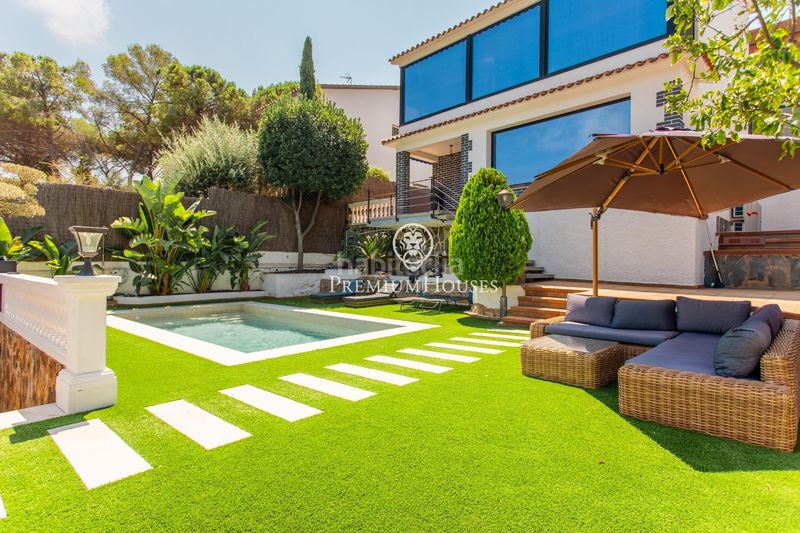 Foto a30d9484-a716-4521-805b-c148f6cf0548. Casa amb calefacció aparcament piscina a Cabrils