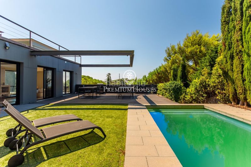 Foto c32643ee-fd61-4885-8f48-5832baca7dee. Casa amb calefacció aparcament piscina a Premià de Dalt