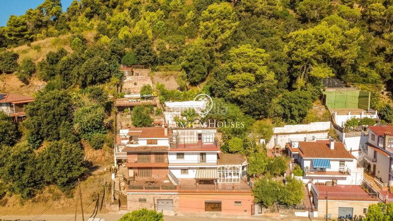 Foto 0f221616-f33d-4e62-a13d-85c760c4fa91. Casa  en venta en Sant Cebrià de Vallalta