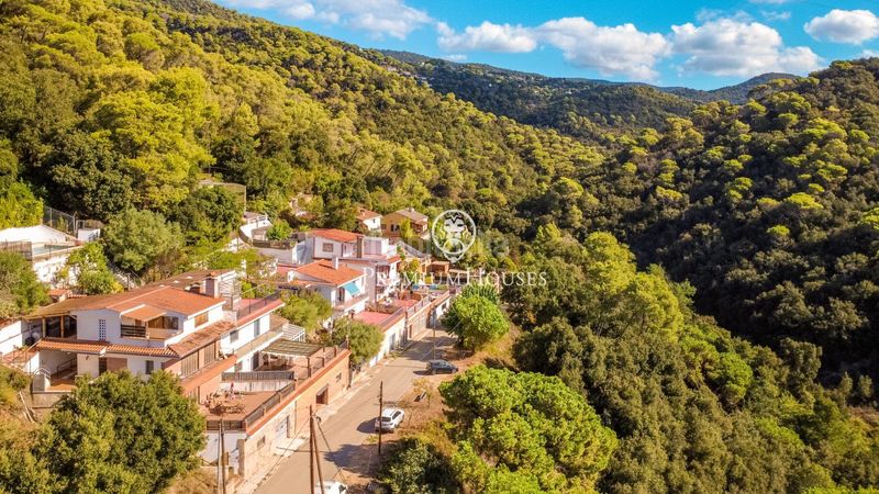 Foto 4197f179-c234-453e-b8b2-3a70fd8e9714. Casa  en venta en Sant Cebrià de Vallalta