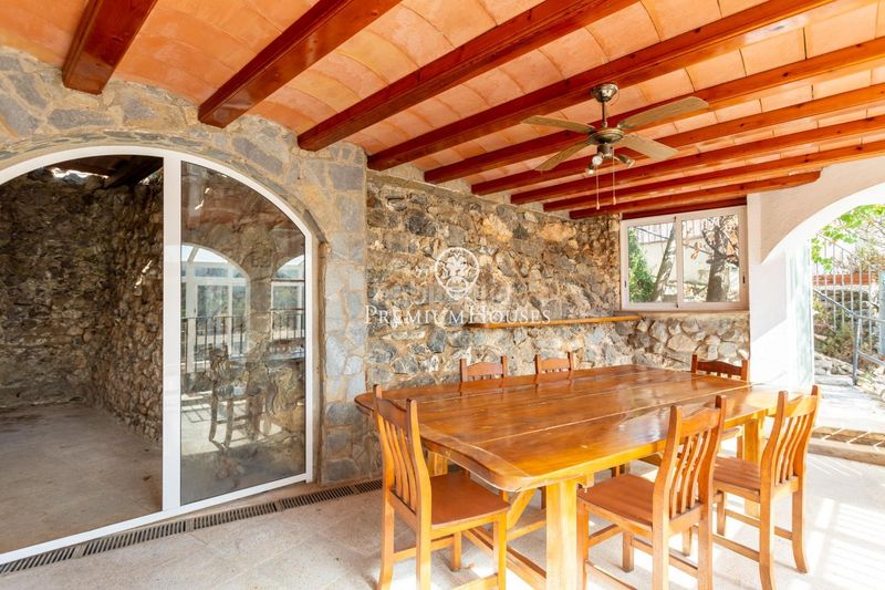 Foto 92e28563-572d-4bf2-8340-eef706b462fb. Casa  en venta en Sant Cebrià de Vallalta