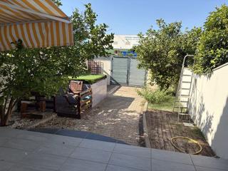 Semi detached house in Verger (el)