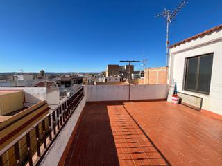 Casa a Alcanar. Casa muy espaciosa para entrar a vivir