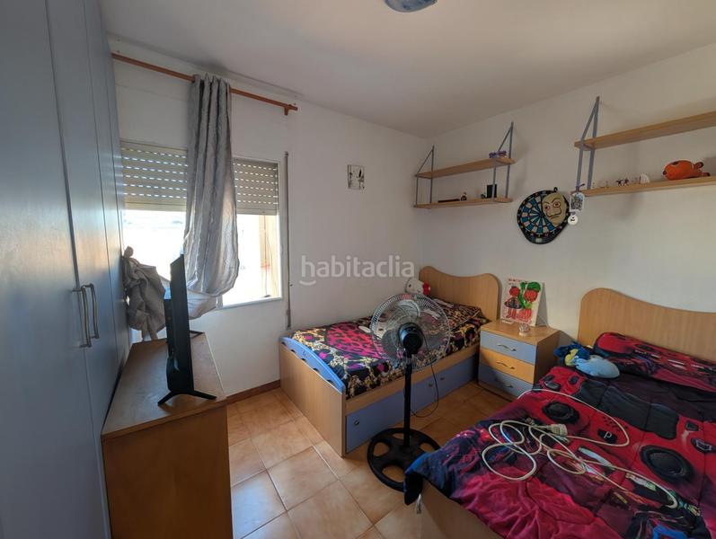 Foto a4aef3a3-26a1-4655-af83-66e164e3478c. Piso amplio piso en ronda del remei en Alcanar
