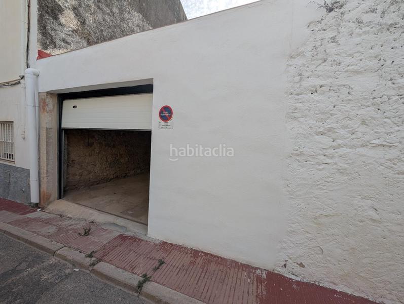 Foto a15fb1a8-03d6-44bc-b7e4-8bdec7b91444. Aparcament cotxe a Alcanar