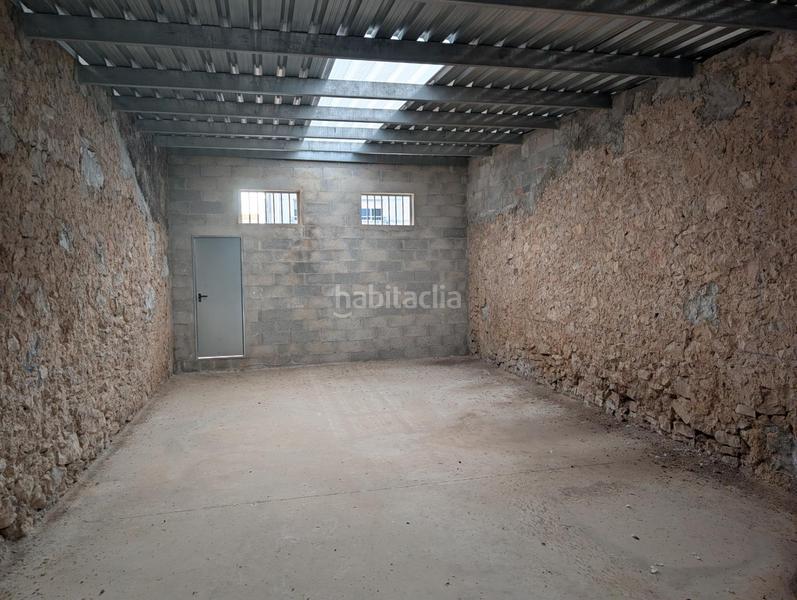 Foto 009393a6-1ac8-4c85-9533-473ee68f75f9. Parking coche en Alcanar