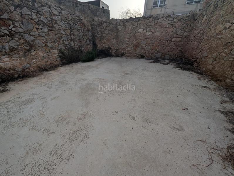 Foto 40b7fbed-347e-4057-b316-62de435418f2. Parking coche en Alcanar