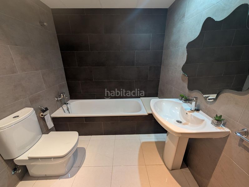 Foto 8ade3673-97b3-484b-ba37-9f3588e747a9. Pis amb aparcament a Alcanar