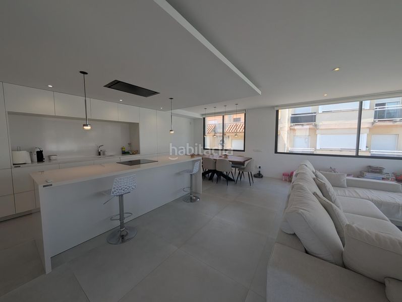 Foto 13f90ab5-9dbf-462e-b614-69c1f356f7c2. Casa amb aparcament a Alcanar