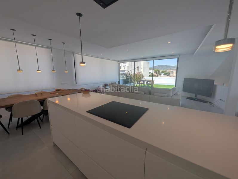 Foto 7fc69fdc-2217-4a60-abf2-296aae46e12f. Casa amb aparcament a Alcanar