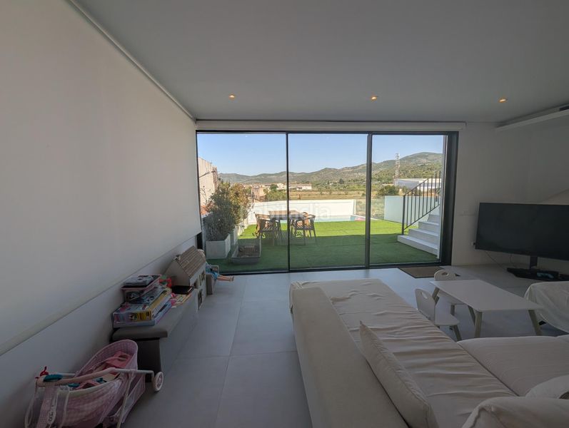 Foto 8b11a937-fc93-4e7a-b8bb-1a250ff9ca20. Casa amb aparcament a Alcanar