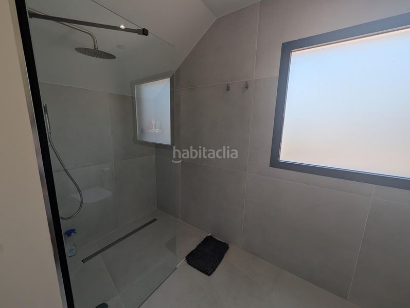 Foto ef389de9-f7b8-45e4-9ae7-f85d6358963c. Casa amb aparcament a Alcanar