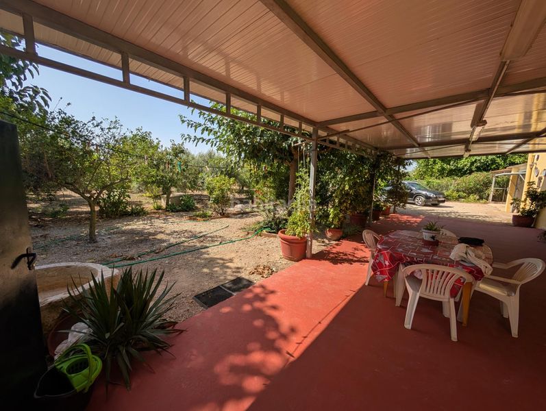 Foto e2718157-a871-4f66-8e27-3616d1822719. Country house with parking in Alcanar