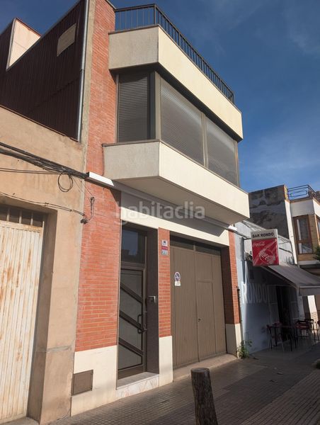 Foto 57308ed6-9207-40af-8a9b-276b6015bff2. House with parking in Alcanar