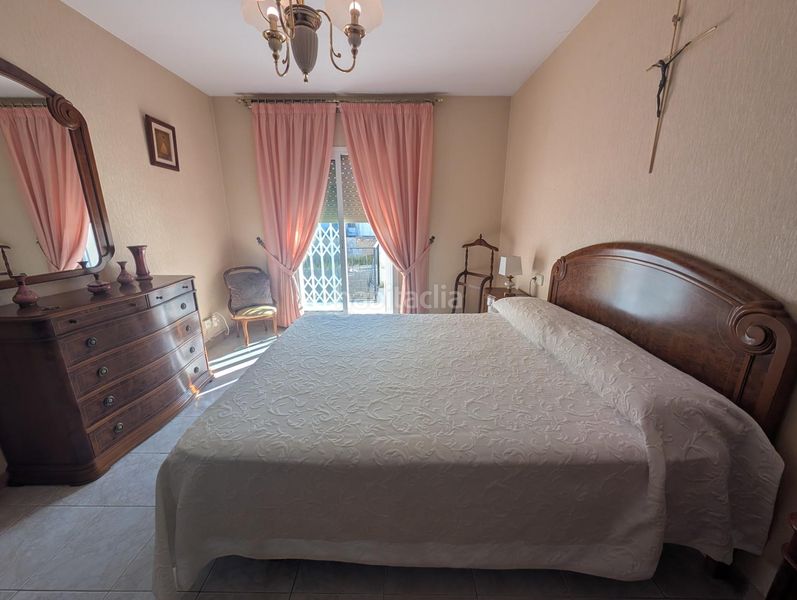 Foto 5e5303d3-e2d1-43f2-90cd-12204967011f. House with parking in Alcanar