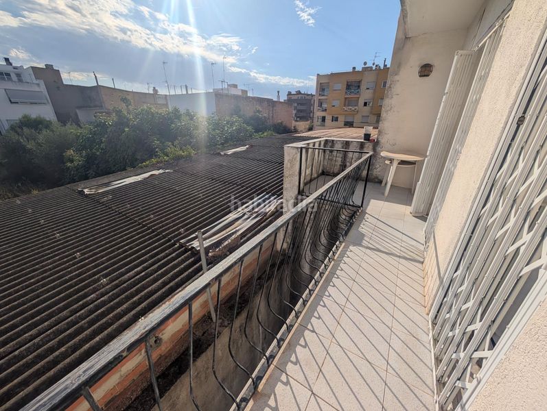 Foto 7ff784ad-f42c-42a0-a545-eba7b390ab37. House with parking in Alcanar