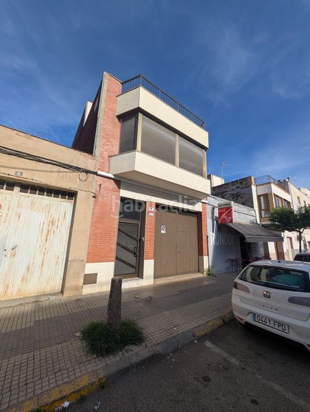 Foto 86cec984-3db4-4bfd-8522-3141b96f395f. House with parking in Alcanar