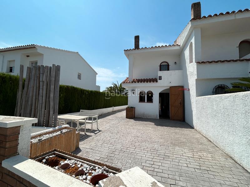 Foto e87b42ff-bc45-46a3-be4d-81729f429759. Reihenhaus mit kamin pool in Platja de Mont-roig Mont-roig del Camp