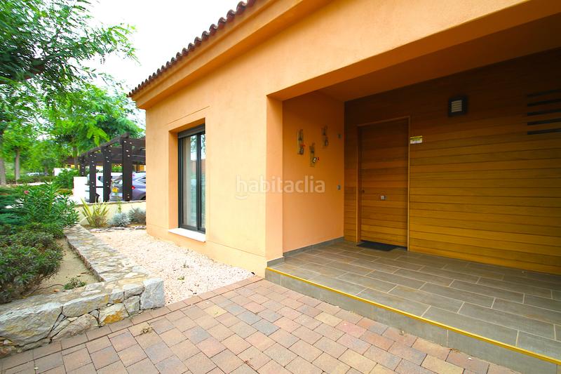 Foto 09bc6e38-b11b-4909-baab-276fc3182e9a. Building with pool in Bonmont Terres Noves Mont-roig del Camp