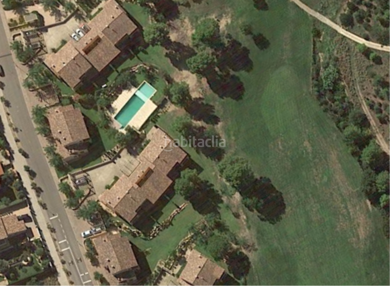 Foto cf4d5f77-85e3-4d39-aeb2-4b4d32603ffb. Building with pool in Bonmont Terres Noves Mont-roig del Camp