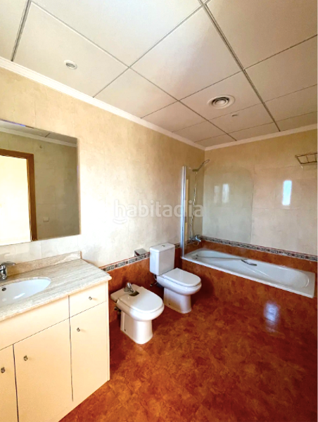 Foto 6c3704a9-e6bb-45e8-8765-5629de3874af. Casa pareada en Pino Alto Miami Platja