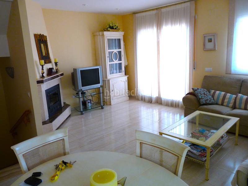 Foto 71a84fbf-67d5-45e4-aeea-8df125bc7457. Casa pareada en Pino Alto Miami Platja