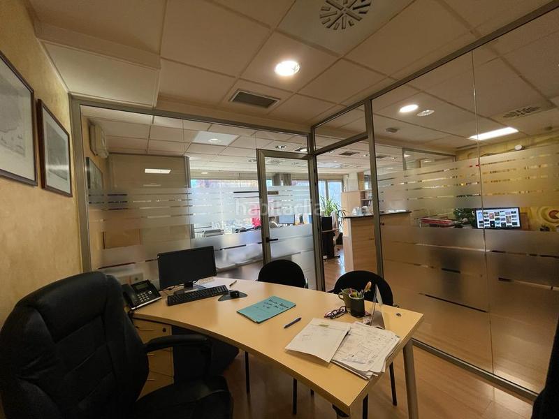 Foto 940cd9db-a9c4-4690-b600-438d22defbd0. Oficina s en venta en mollet del valles en Mollet del Vallès