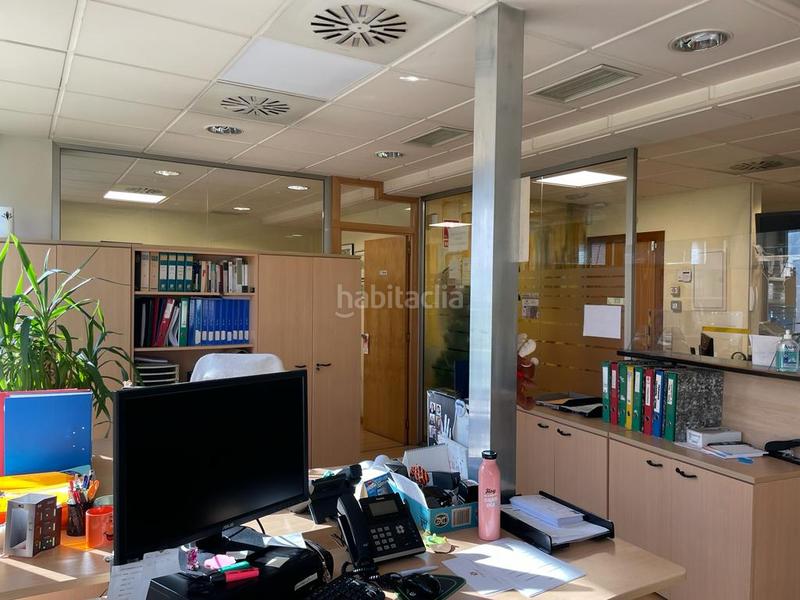 Foto d49cc864-0caa-4454-a6de-a748afdb0217. Oficina s en venta en mollet del valles en Mollet del Vallès