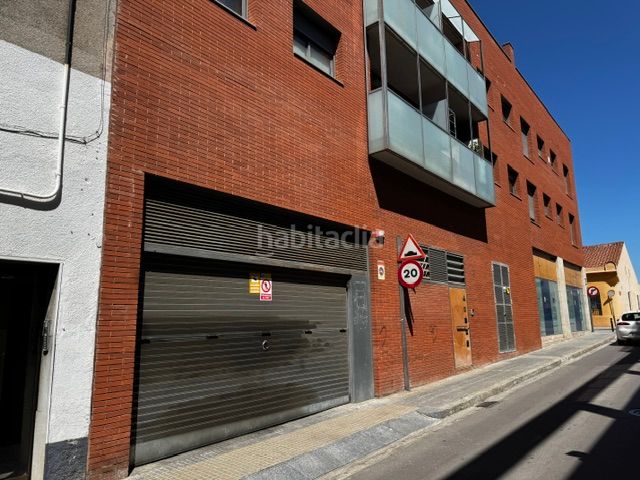 Foto 3ce5189f-3785-49ce-bd4d-6a8be28fae0b. Aparcament cotxe a Estació de França Mollet del Vallès