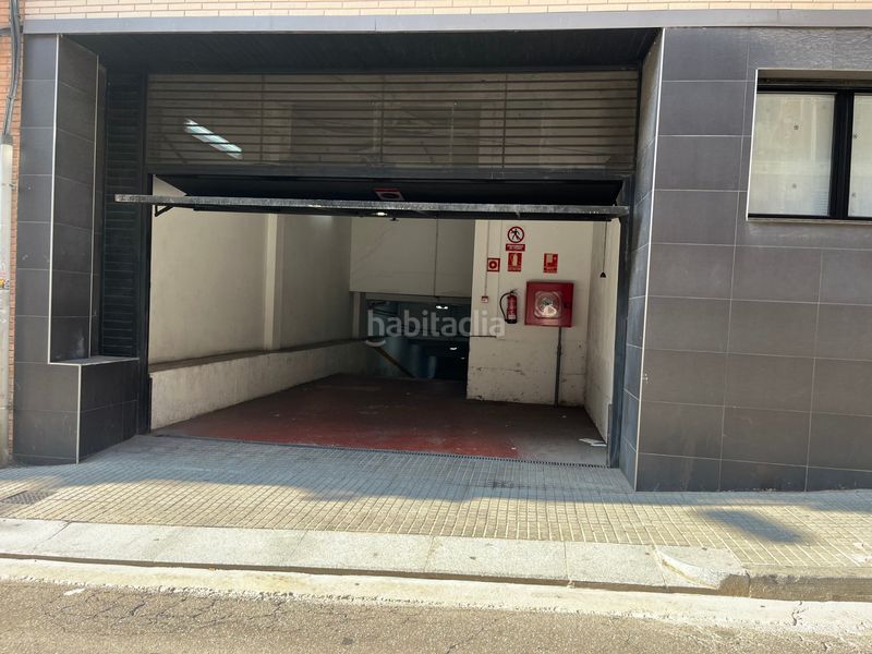 Foto c1ce5533-c8e5-4091-bc11-996266be394e. Aparcament cotxe a Centre Mollet del Vallès