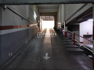 Autoparkplatz in Sagrada Família. Plaza de parquing no asignada
