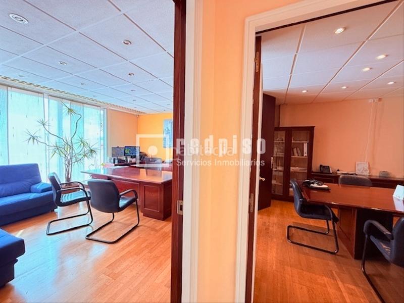 Foto 9cfd412b-b133-43d9-b8c2-e3df3c527951. Rent office space in Dreta de l´Eixample Barcelona
