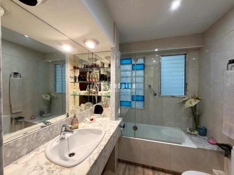 Foto 09f87938-ebbd-4920-87f2-3c82bf76303a. Etagenwohnung mit heizung in El Camp de l´Arpa del Clot Barcelona