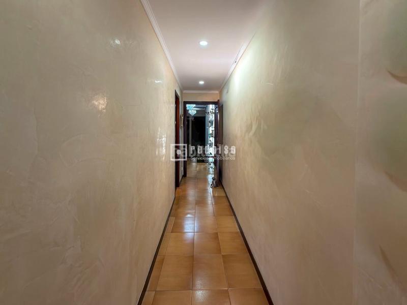 Foto 2a531208-dcd7-4bd1-b993-eb1fe3e8e756. Etagenwohnung mit heizung in El Camp de l´Arpa del Clot Barcelona