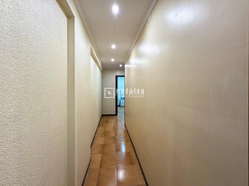 Foto 34879bdb-0692-4add-81e8-36cbfe37b3e3. Etagenwohnung mit heizung in El Camp de l´Arpa del Clot Barcelona