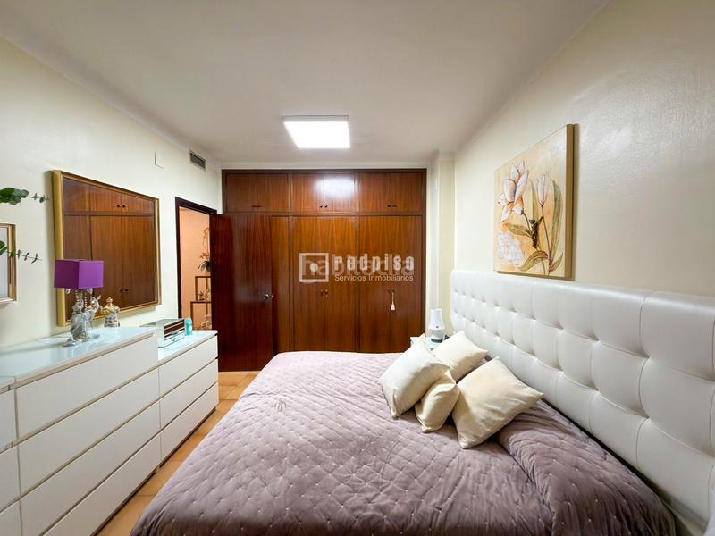 Foto 938ad477-62d8-4dd1-87bd-817e66e46fe7. Etagenwohnung mit heizung in El Camp de l´Arpa del Clot Barcelona