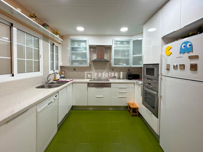 Foto f819a5f1-547e-47a5-93ce-df2fc43a0d5a. Etagenwohnung mit heizung in El Camp de l´Arpa del Clot Barcelona