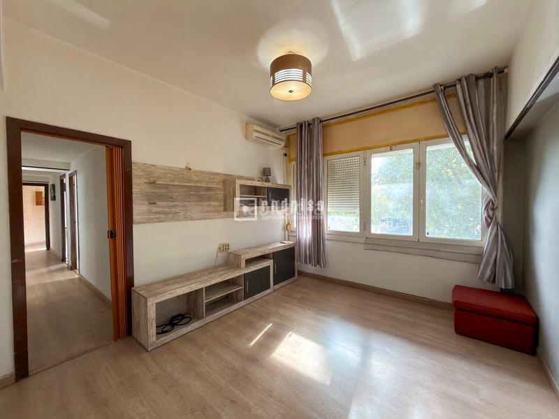 Foto 28afa484-4643-4be4-bb0c-e61d823c0702. Flat in El Camp de l´Arpa del Clot Barcelona