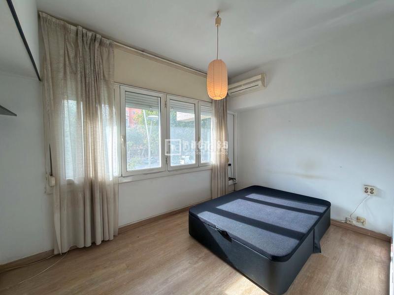 Foto 4cf7c34b-df07-42ee-ae57-21e7b5e93d0a. Flat in El Camp de l´Arpa del Clot Barcelona