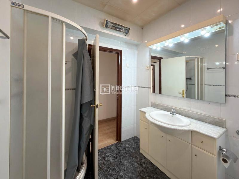 Foto 8094bff6-ea9b-491c-b71c-d9d4573d0e1b. Flat in El Camp de l´Arpa del Clot Barcelona