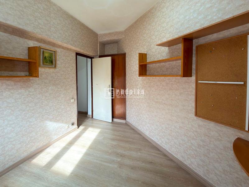 Foto b372b6d7-9a17-4d66-b803-d2ef395f00e0. Flat in El Camp de l´Arpa del Clot Barcelona